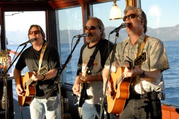 Lake Tahoe Live Music and Dinner Cruise